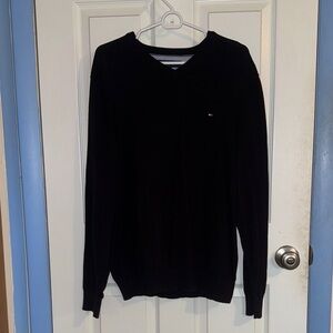 Tommy Hilfiger Men's Black V-Neck Sweater